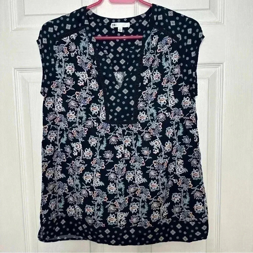 DR2  Blouse Sleeveless Blue / Pink Floral Design Size Small
